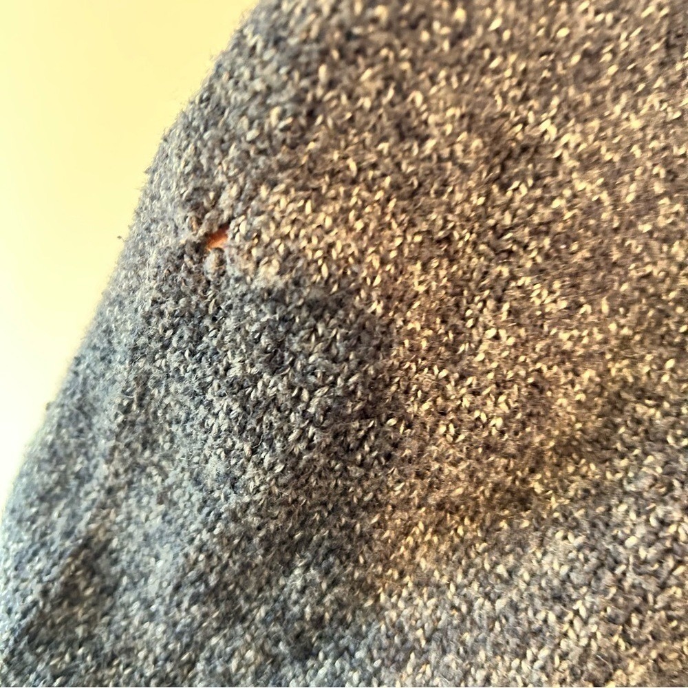 Abercrombie & Fitch Womens Charcoal Gray Marl Scoop Neck Knit Sweater Small Logo - Picture 5 of 6